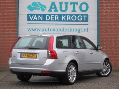 Volvo V50 2.0 Sport, Navi, LM, NL Dealer auto, Lage km, APK 1-25