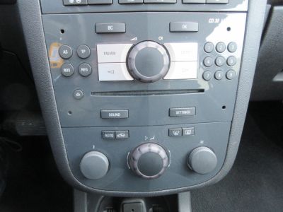 Opel Corsa 1.4-16V Cosmo, 1e Eig, Automaat, Stoel/stuur verw, Trekhaak, APK 1-25