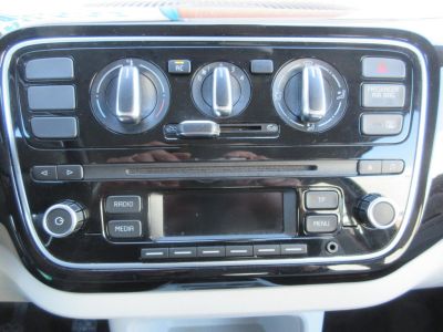 Volkswagen up! 1.0 high up! Airco, LM, metallic, APK 2-26