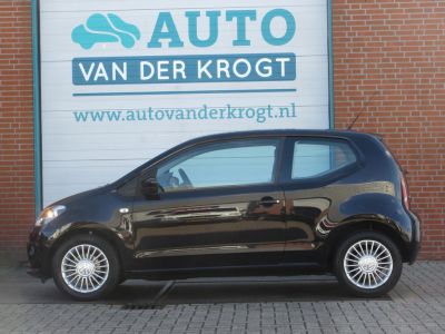 Volkswagen up! 1.0 high up! Airco, LM, metallic, APK 2-26