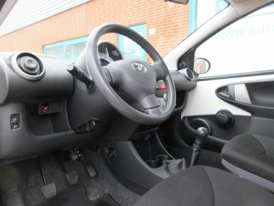 Toyota Aygo 1.0 VVT-i Comfort, Airco, 1e Eig, NL auto, APK 5-26
