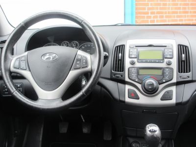 Hyundai i30 CW 1.4i i-Motion, Airco, Trekhaak, 1e Eig, APK 5-26