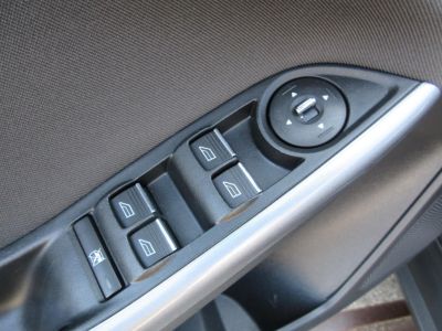 Ford FOCUS Wagon 1.0 EcoBoost Titanium, Clima, LM, Nw Distr. APK 3-26