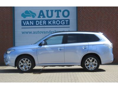 Mitsubishi Outlander 2.0 PHEV Executive Edition, Trekhaak, Xenon, Navi, APK 7-26