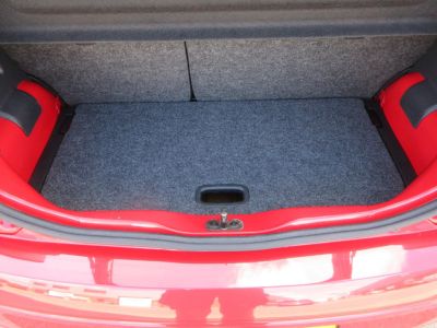 Volkswagen up! 1.0 high up!, Airco, LM, Slechts 29.292 km !!! APK 7-26