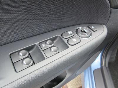 Hyundai i30 CW 1.6i i-Motion, 6 Speed, Clima, 1e Eig! 58.218 km, APK 7-26