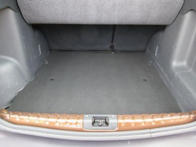Dacia Duster 1.6 Lauréate 2wd, Airco, LM, NL auto, APK 8-26
