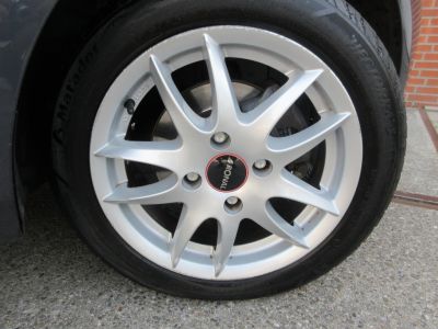 Ford Fiesta 1.25 Limited, 5 Drs, LM, Airco, APK 8-26