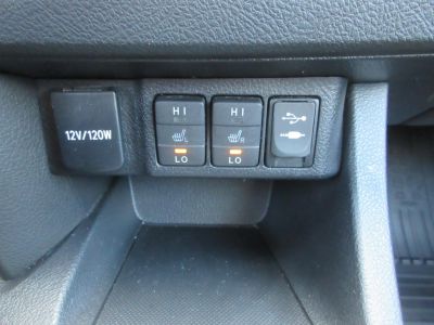 Toyota Auris Touring Sports 1.6 Aspiration, Navi, Clima, Camera, APK 9-26