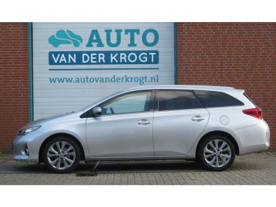 Toyota Auris Touring Sports 1.6 Aspiration, Navi, Clima, Camera, APK 9-26