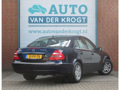 Mercedes-Benz E-Klasse 240 Elegance, leer, Automaat, Nl auto, 99.115 km !! APK 9-26