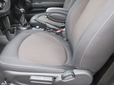 MINI Mini 1.2 One Business, NL auto, Navi, Cruise, Airco, APK 10-26