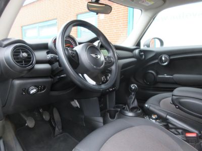 MINI Mini 1.2 One Business, NL auto, Navi, Cruise, Airco, APK 10-26