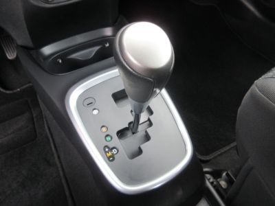 Toyota Yaris 1.3 VVT-i Aspiration, Automaat, Airco, Trekhaak, Cruise, NL auto !