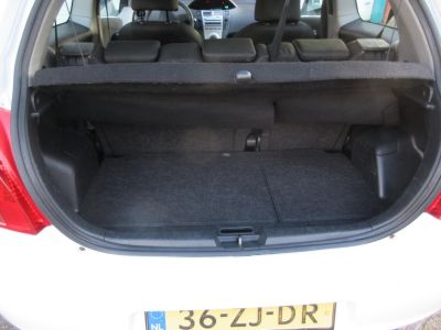 Toyota Yaris 1.0 VVTi, LM, Stereo, NL auto, APK 9-26