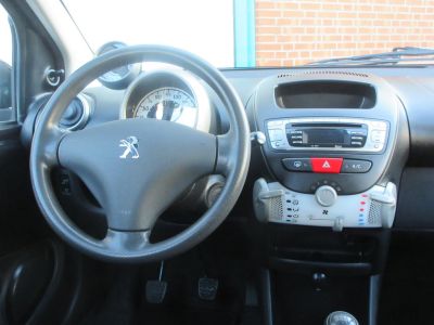 Peugeot 107 1.0 Active, 1e Eig, NL auto, Airco, Comf pakket, APK 10-26