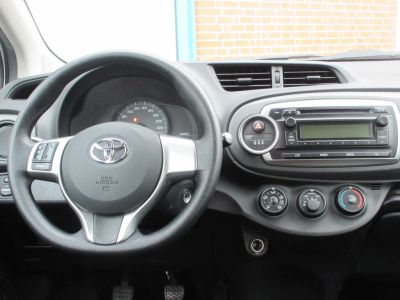 Toyota Yaris 1.0 VVT-i Now, NL auto, 1e Eig, Airco, 5 Drs, APK 12-26