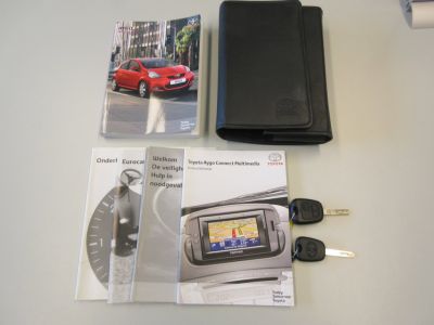 Toyota Aygo 1.0-12V Comfort Navigator, Airco, NL auto, APK 2-27