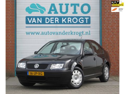 Volkswagen Bora 2.0 liter, Airco, NL auto, Trekhaak, 1e Eig, 53.525 km !!! Nw Distr. APK 3-27