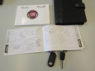 Fiat 500C 0.9 TwinAir Turbo Lounge, Airco, LM, APK 3-27 **GERESERVEERD**