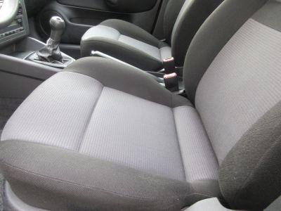 Volkswagen Golf 1.6-16V Trendline 5 Drs, Clima, 1e eig, dealer auto, APK 3-27