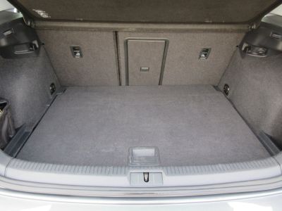 Volkswagen Golf 1.4 TSI Highline, Automaat, Trekhaak, Navi, NL auto, Lage km.