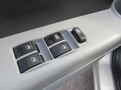 Daihatsu Sirion 2 1.0-12V Premium, 2e Eig, 4 seizoenen banden, APK 4-27