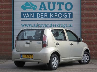 Daihatsu Sirion 2 1.0-12V Premium, 2e Eig, 4 seizoenen banden, APK 4-27
