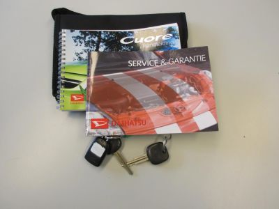 Daihatsu Sirion 2 1.0-12V Premium, 2e Eig, 4 seizoenen banden, APK 4-27