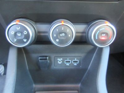 Renault Clio 1.0 TCe Zen, Airco, Navi, NL auto, APK 11-26