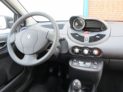 Renault Twingo 1.2 16V Parisienne, Airco, Cruise, Nw Distr. APK 5-27