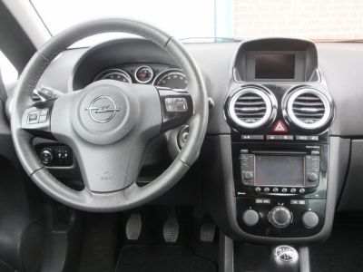 Opel Corsa 1.4-16V Cosmo, 5 Drs, Navi, LM, Airco, 1e Eig, APK 3-27