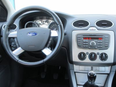 Ford FOCUS Wagon 1.6 Comfort, 1e Eig, Airco, Nw banden en distr. APK 5-27