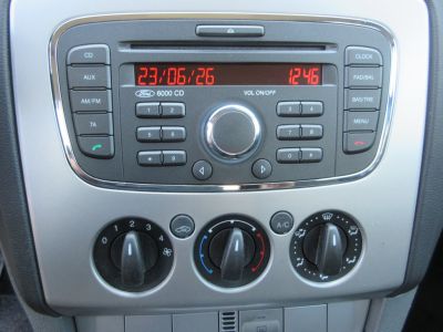 Ford FOCUS Wagon 1.6 Comfort, 1e Eig, Airco, Nw banden en distr. APK 5-27