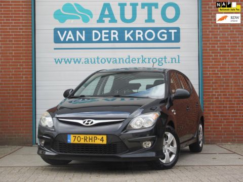 Hyundai i30 1.4i i-Drive Cool, Airco, metallic, APK 5-27