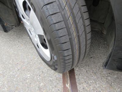 Hyundai i30 1.4i i-Drive Cool, Airco, metallic, APK 5-27