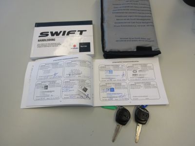 Suzuki Swift 1.3 Limited, LM, Airco, NL auto, Lage km, APK 4-27
