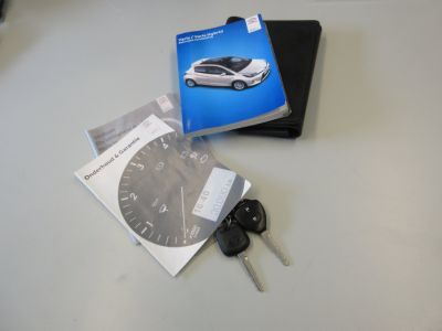 Toyota Yaris 1.0 VVT-i Now, 5 Drs, NL auto, Airco, APK 9-27