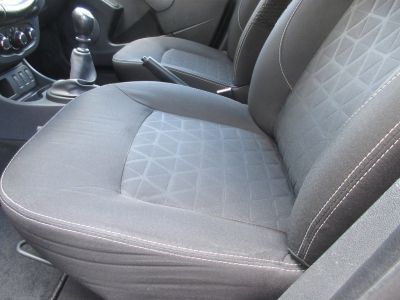 Dacia Duster 1.2 TCe 4x2 Prestige, Trekhaak, Navi, APK 7-27