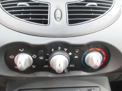 Renault Twingo 1.2 16V Parisienne, Airco, LM, NL auto, APK 9-27