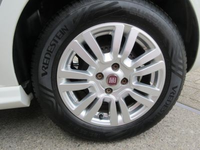 Fiat Punto Evo 0.9 TwinAir Pop, 5 Drs, Airco, APK 9-27