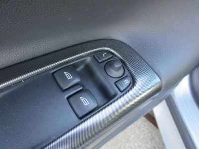 Volvo C30 2.0 R-Edition, NL auto, Leer, Airco, LM , APK 9-27