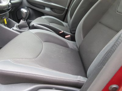 Renault Clio 0.9 TCe Zen, Airco, Navi, NL auto, APK 9-27