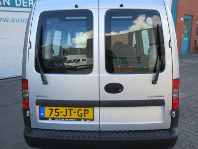 Opel Tour 1.6 Comfort, NL auto, 1e Eig, Nw Distr. APK 9-27, Lage KM !!