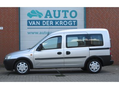 Opel Tour 1.6 Comfort, NL auto, 1e Eig, Nw Distr. APK 9-27, Lage KM !!