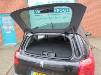 Peugeot 207 SW 1.6 VTi Première, NL auto, Trekhaak, Pano, Airco, APK 10-27