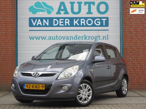 Hyundai i20 1.2i DynamicVersion, Airco, Nw banden, Trekhaak, APK 1-27