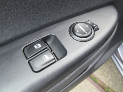 Hyundai i20 1.2i DynamicVersion, Airco, Nw banden, Trekhaak, APK 1-27