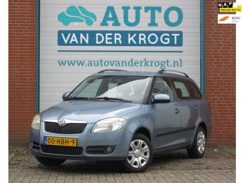 Škoda Fabia Combi 1.6-16V Ambiente, 1e Eig, Navi, Airco, Trekhaak, APK 10-27